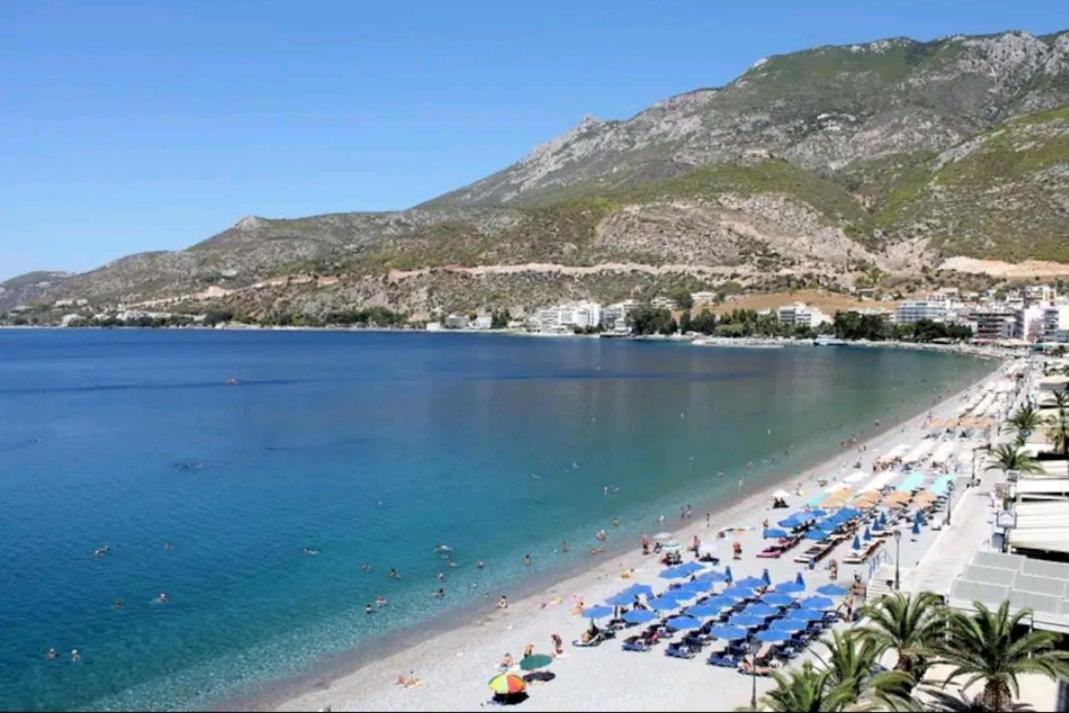 Λουτράκι Κέντρο Appartement Buitenkant foto
